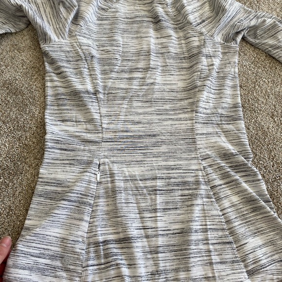 Lululemon Outrun the Elements Long Sleeve - Picture 12 of 14